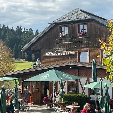 Schwarzwald-anni Pool Tennis Sauna *